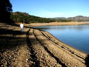 Dry lakebed at Lake Mendocino